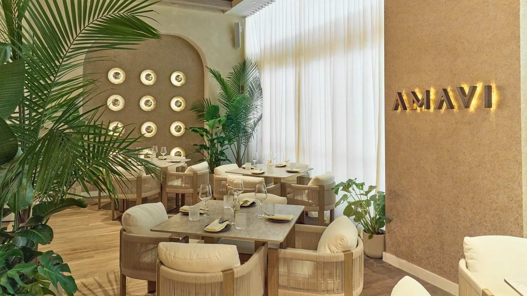AMAVI Miami — venue interior and atmosphere