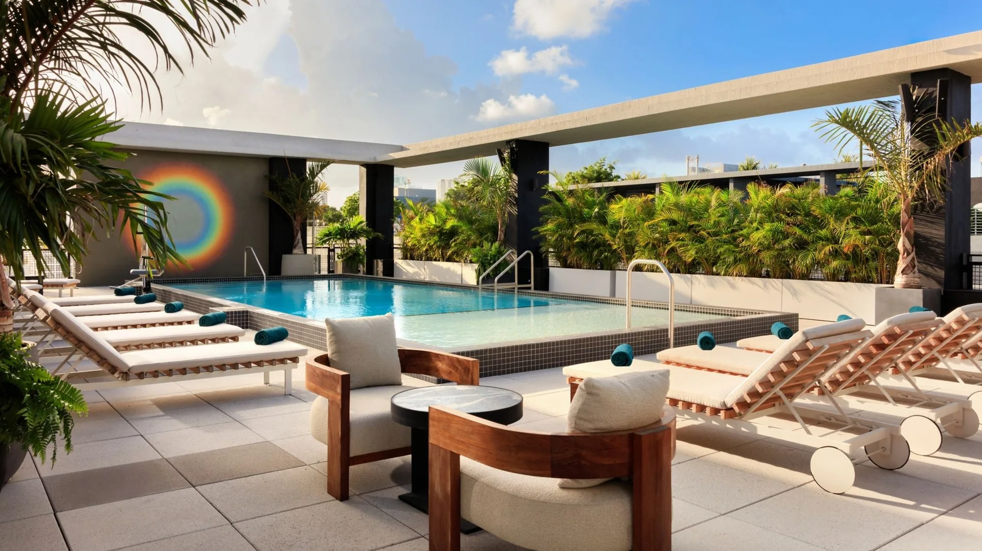 Moxy Miami Wynwood — Rooftop pool & lounge