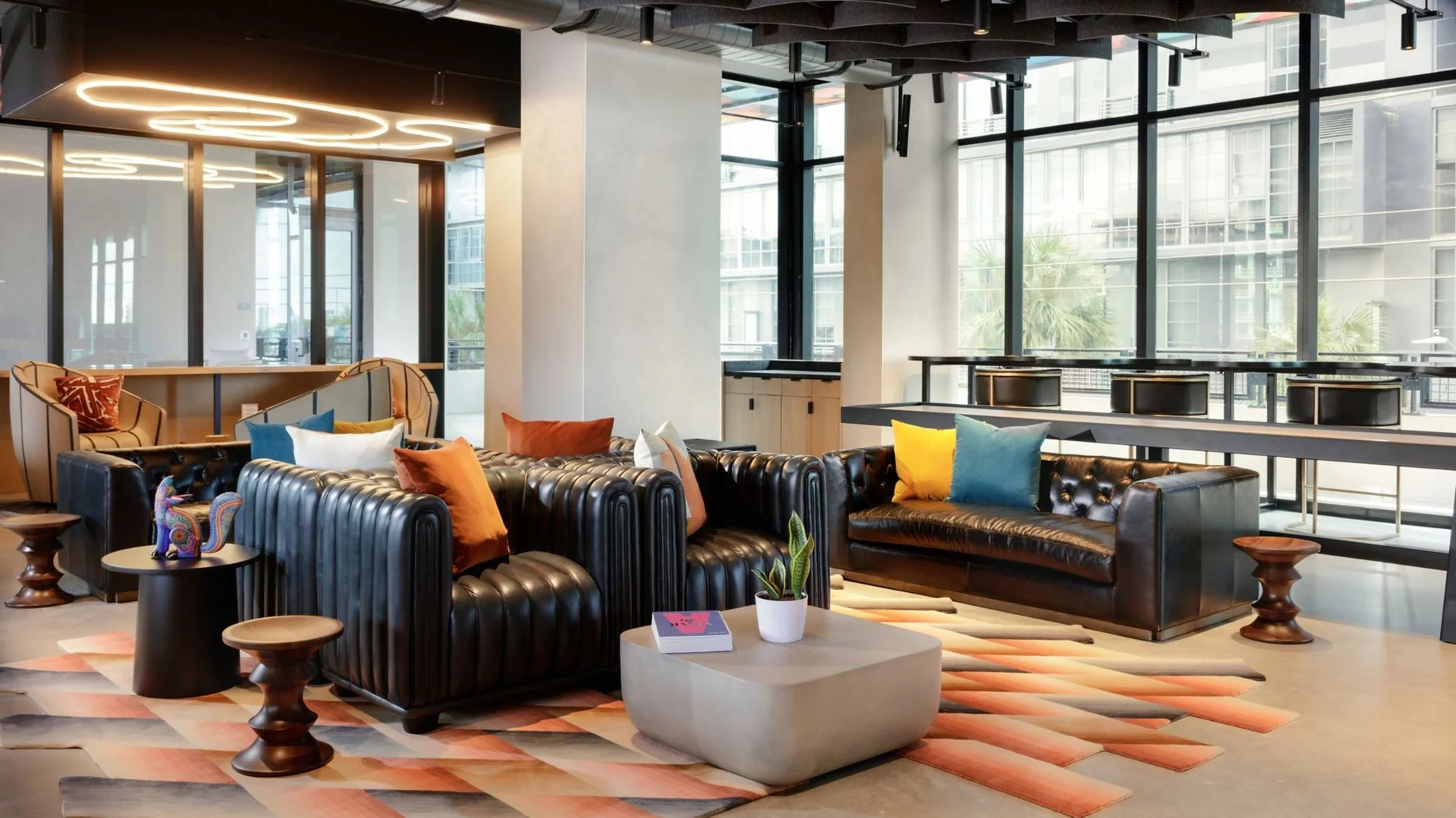 Moxy Miami Wynwood — Lobby lounge